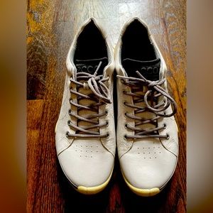 Men’s Ecco Biom Hybrid Spikeless Golf Shoe - size 42- water proof